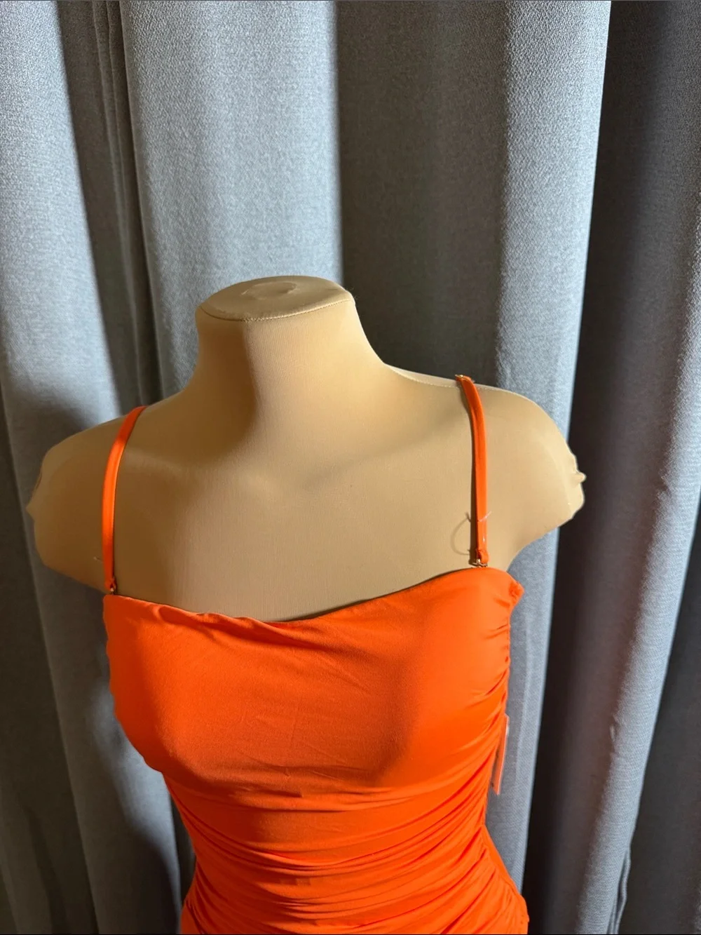 La Blanca bright orange